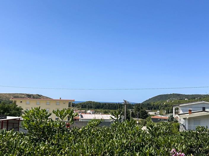 Image No.3-6 Bed House for sale