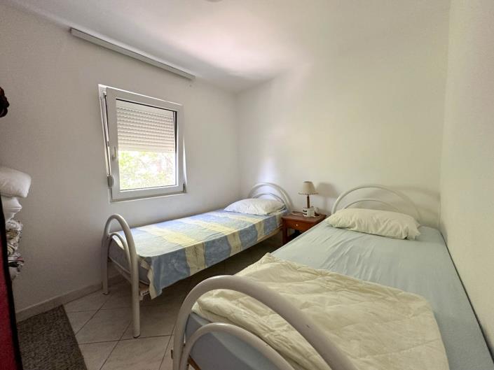 Image No.6-6 Bed House for sale