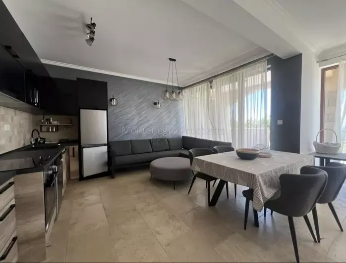 Image No.18-6 Bed Villa for sale