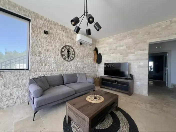 Image No.19-6 Bed Villa for sale