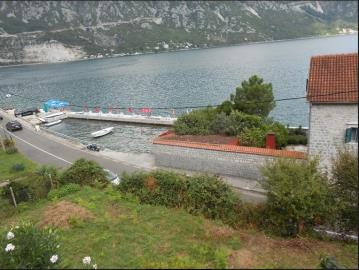 1 - Kotor, House