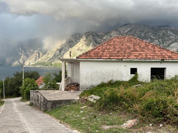 Image No.4-House for sale