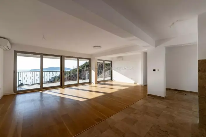 Image No.2-Appartement de 3 chambres à vendre à Budva