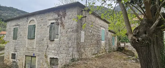 Image No.6-House for sale