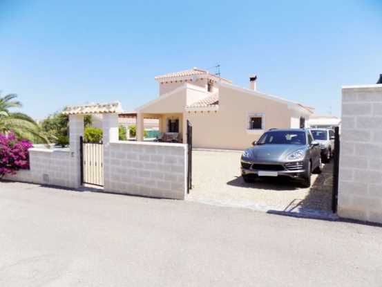 Image No.3-Villa de 4 chambres à vendre à El Palaces