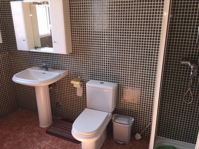 Image No.14-6 Bed Property for sale