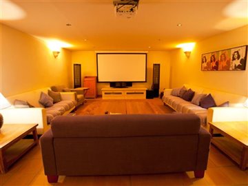 10915-villa-for-sale-in-desert-springs-472452