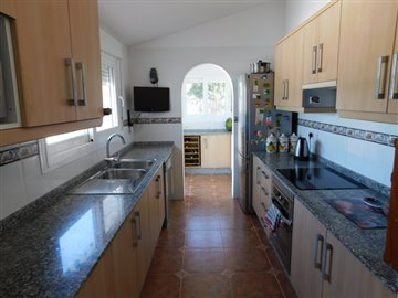 13791-villa-for-sale-in-turre-213478-large