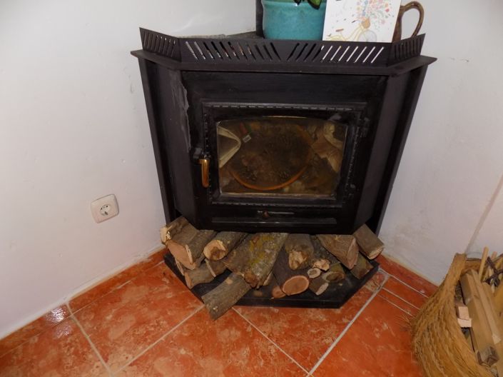 Image No.8-2 Bed Village House for sale