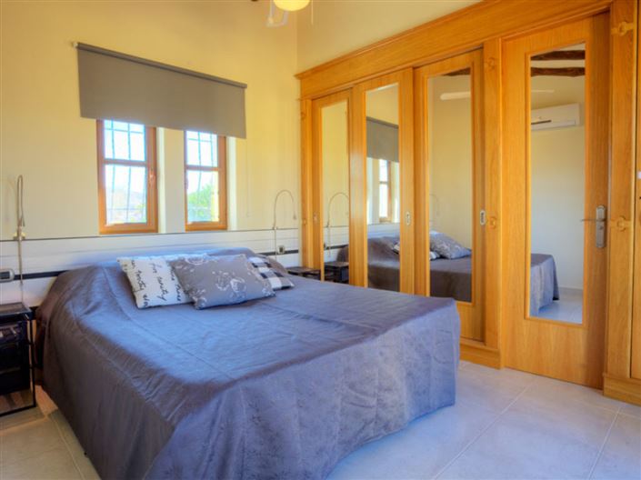 Image No.18-3 Bed Villa for sale