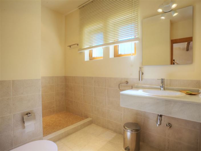 Image No.19-3 Bed Villa for sale