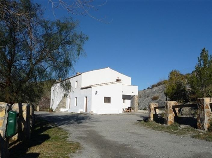 Image No.21-8 Bed Property for sale