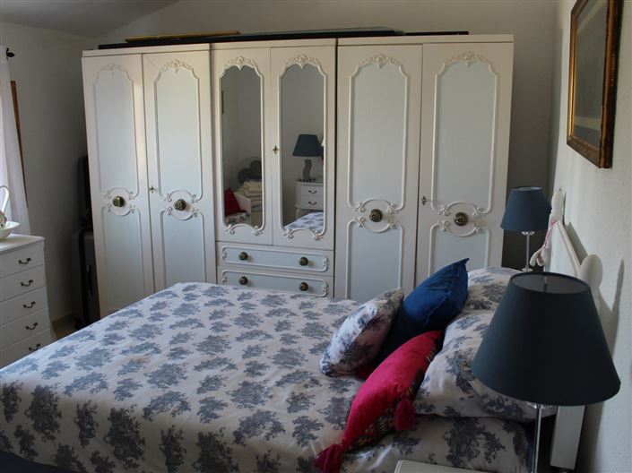 Image No.16-4 Bed Property for sale