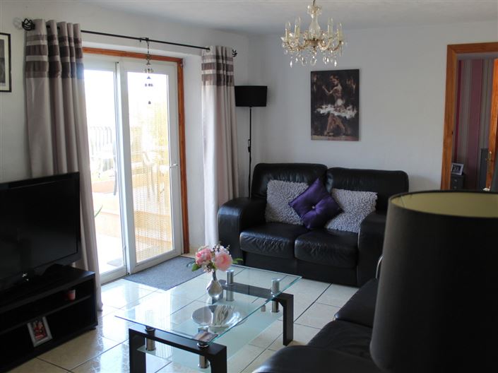 Image No.3-4 Bed Property for sale