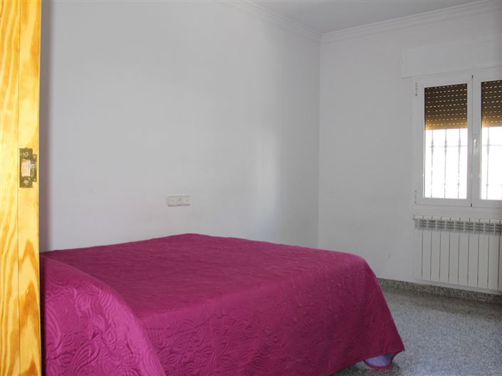 Image No.17-7 Bed Villa for sale