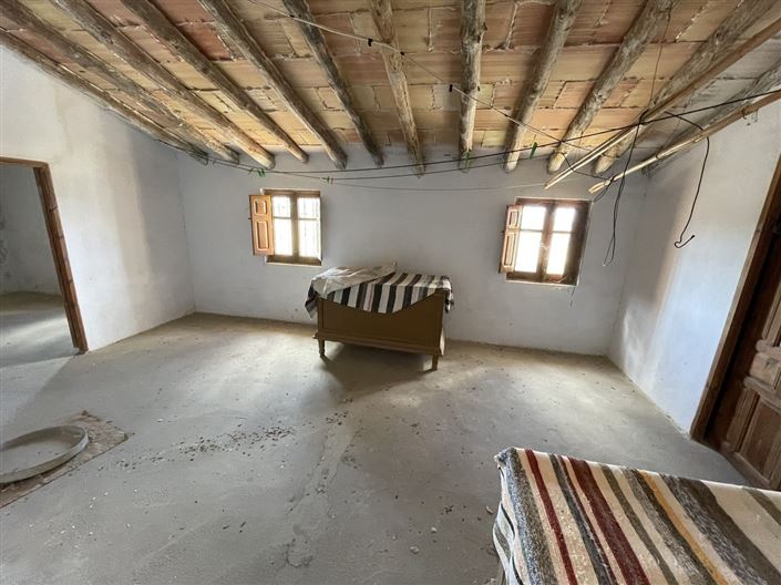 Image No.18-3 Bed Property for sale