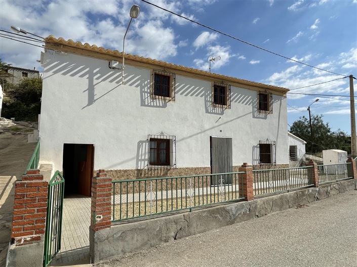Image No.1-3 Bed Property for sale
