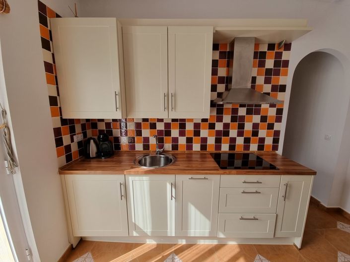 Image No.19-7 Bed Property for sale