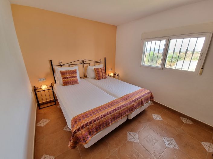 Image No.22-7 Bed Property for sale