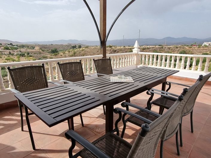 Image No.4-7 Bed Property for sale