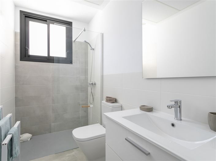 Image No.27-3 Bed Villa for sale