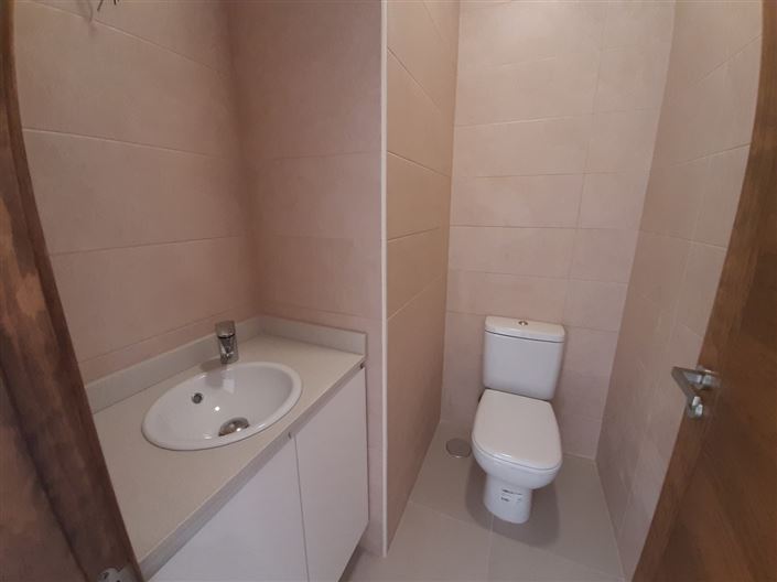 Image No.8-4 Bed Villa for sale