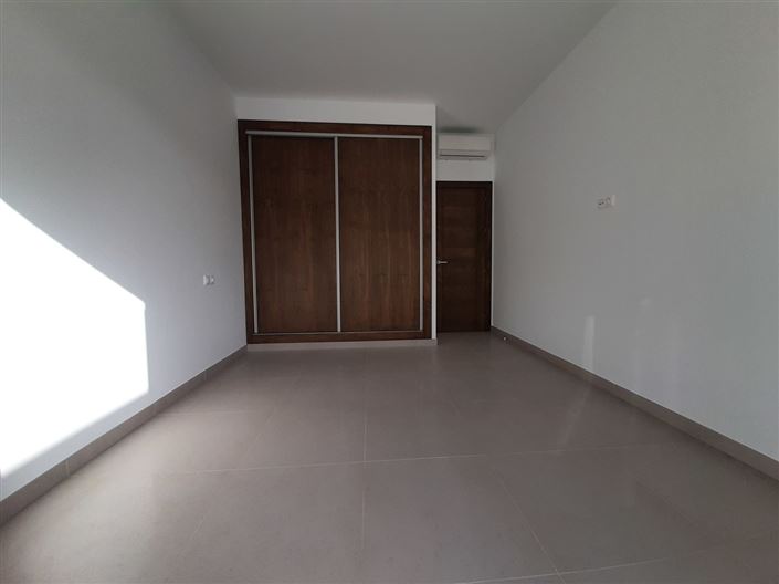 Image No.9-4 Bed Villa for sale