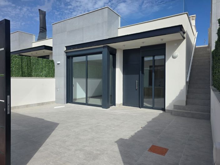 Image No.16-3 Bed Villa for sale