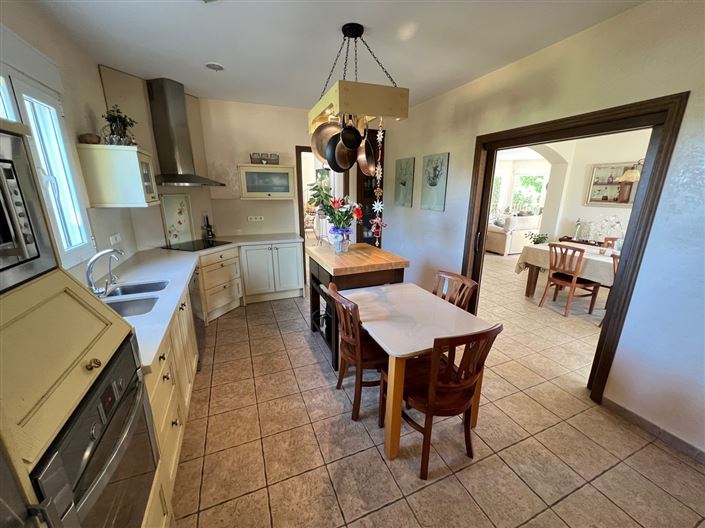 Image No.6-4 Bed Villa for sale