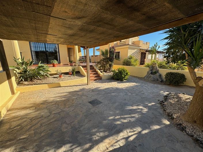 Image No.28-5 Bed Villa for sale