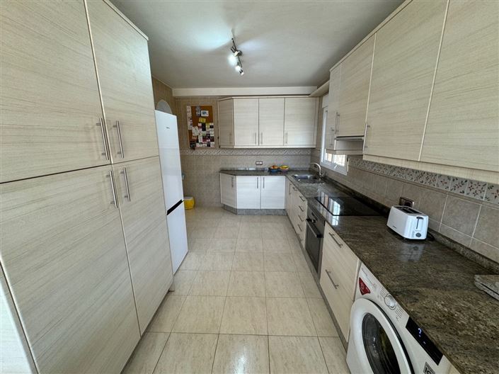 Image No.5-5 Bed Villa for sale