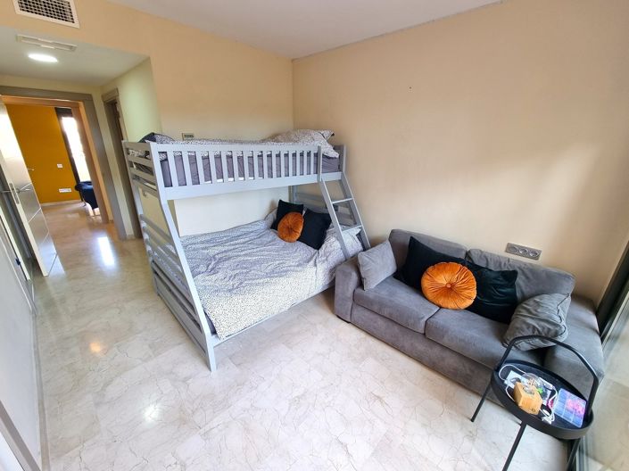 Image No.25-3 Bed Property for sale