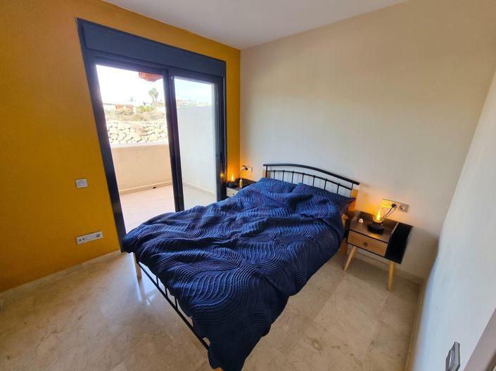 Image No.28-3 Bed Property for sale