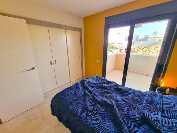 Image No.29-3 Bed Property for sale