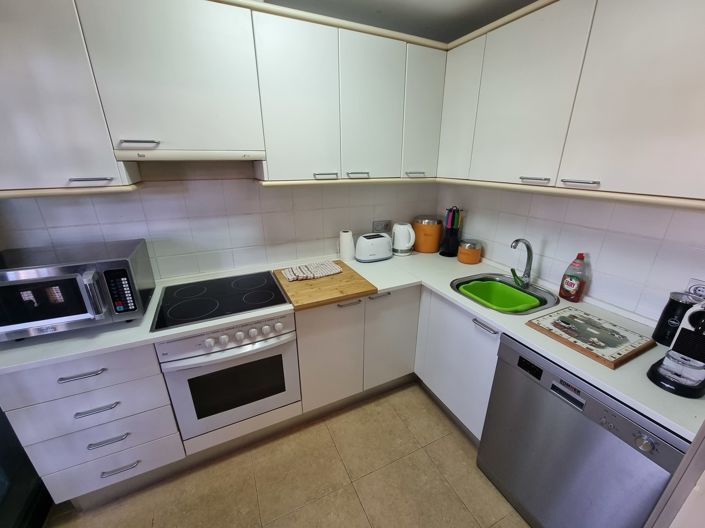 Image No.8-3 Bed Property for sale