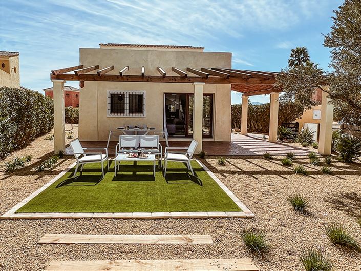 Image No.1-3 Bed Villa for sale
