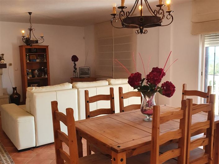 Image No.3-4 Bed Villa for sale