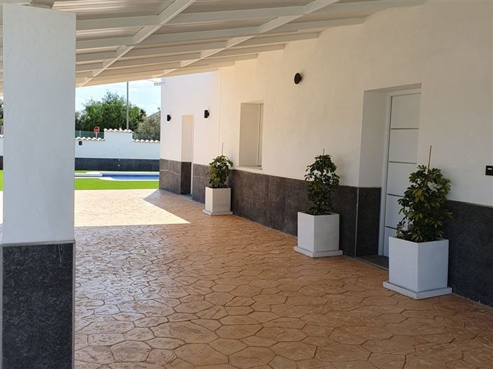 Image No.4-5 Bed Villa for sale