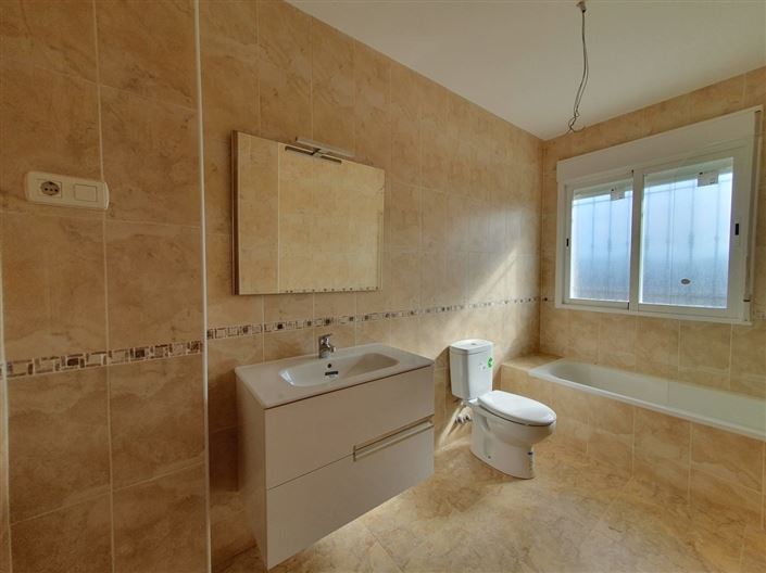 Image No.17-Villa de 5 chambres à vendre à Puerto Lumbreras