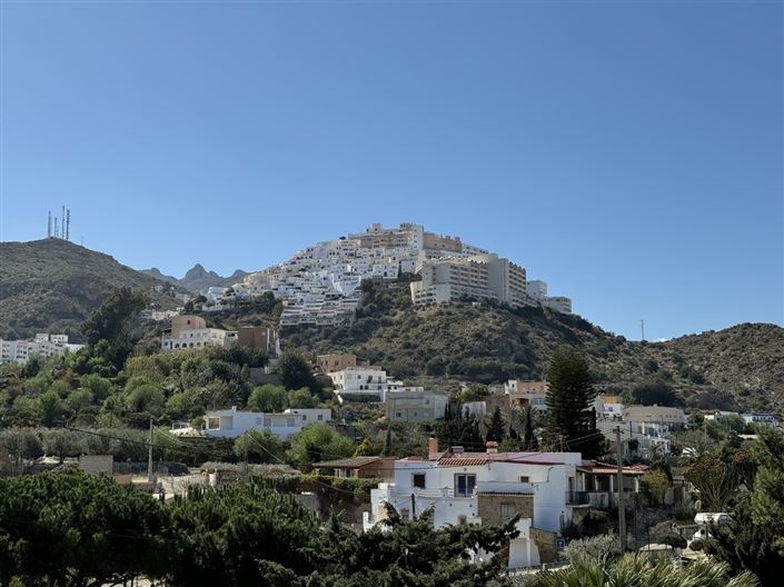 Image No.18-10 Bed Villa for sale