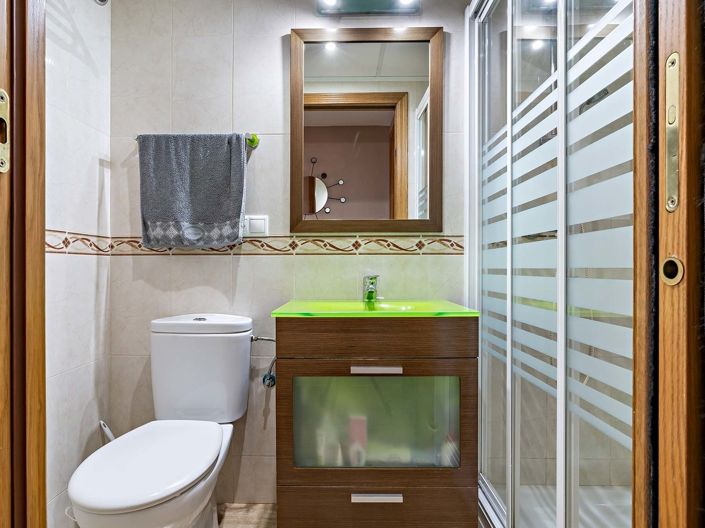 Image No.11-4 Bed Property for sale