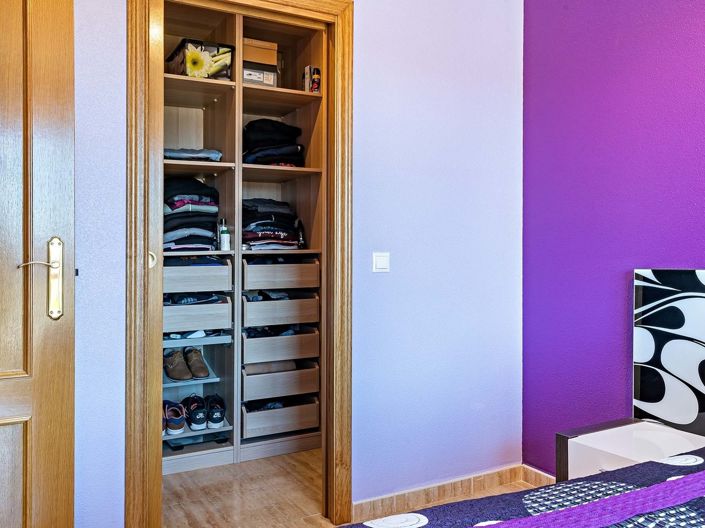 Image No.15-4 Bed Property for sale