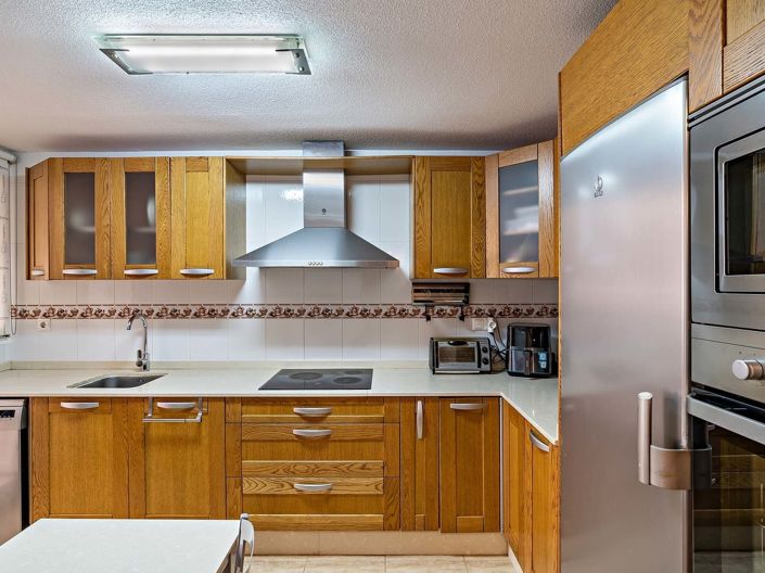 Image No.3-4 Bed Property for sale