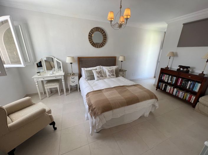 Image No.18-3 Bed Villa for sale