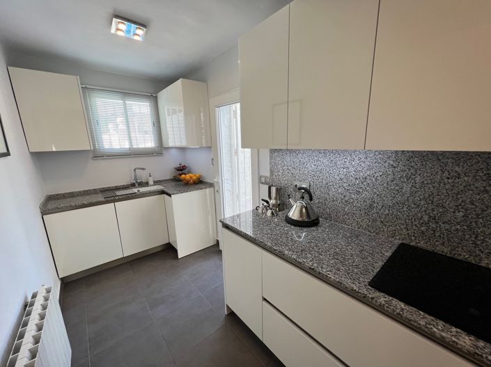 Image No.8-3 Bed Villa for sale