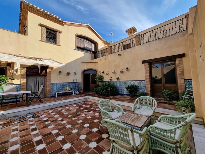 Image No.11-5 Bed Villa for sale