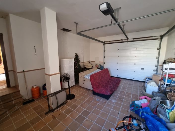 Image No.30-5 Bed Villa for sale