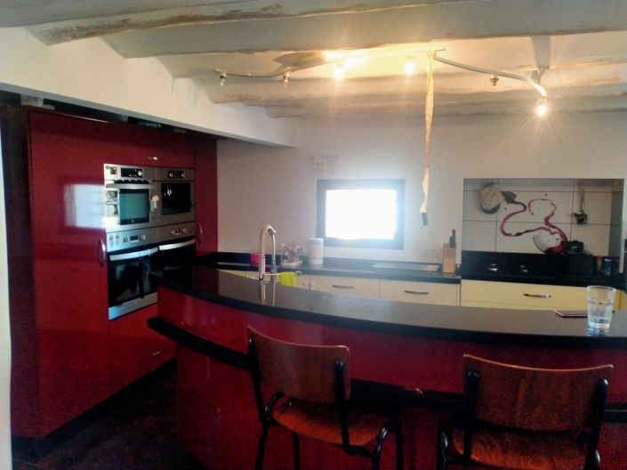 Image No.7-7 Bed Property for sale