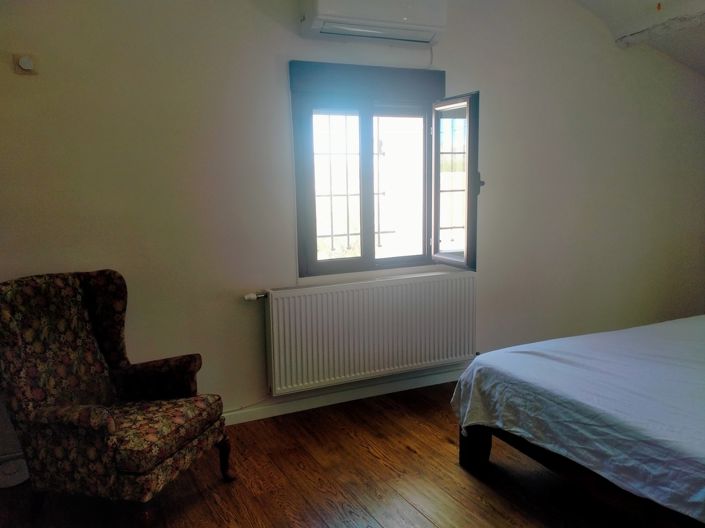 Image No.8-7 Bed Property for sale