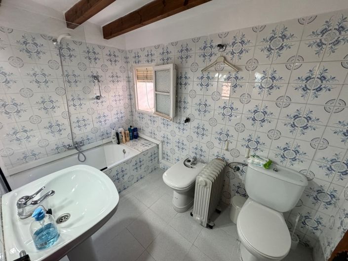 Image No.18-3 Bed Village House for sale